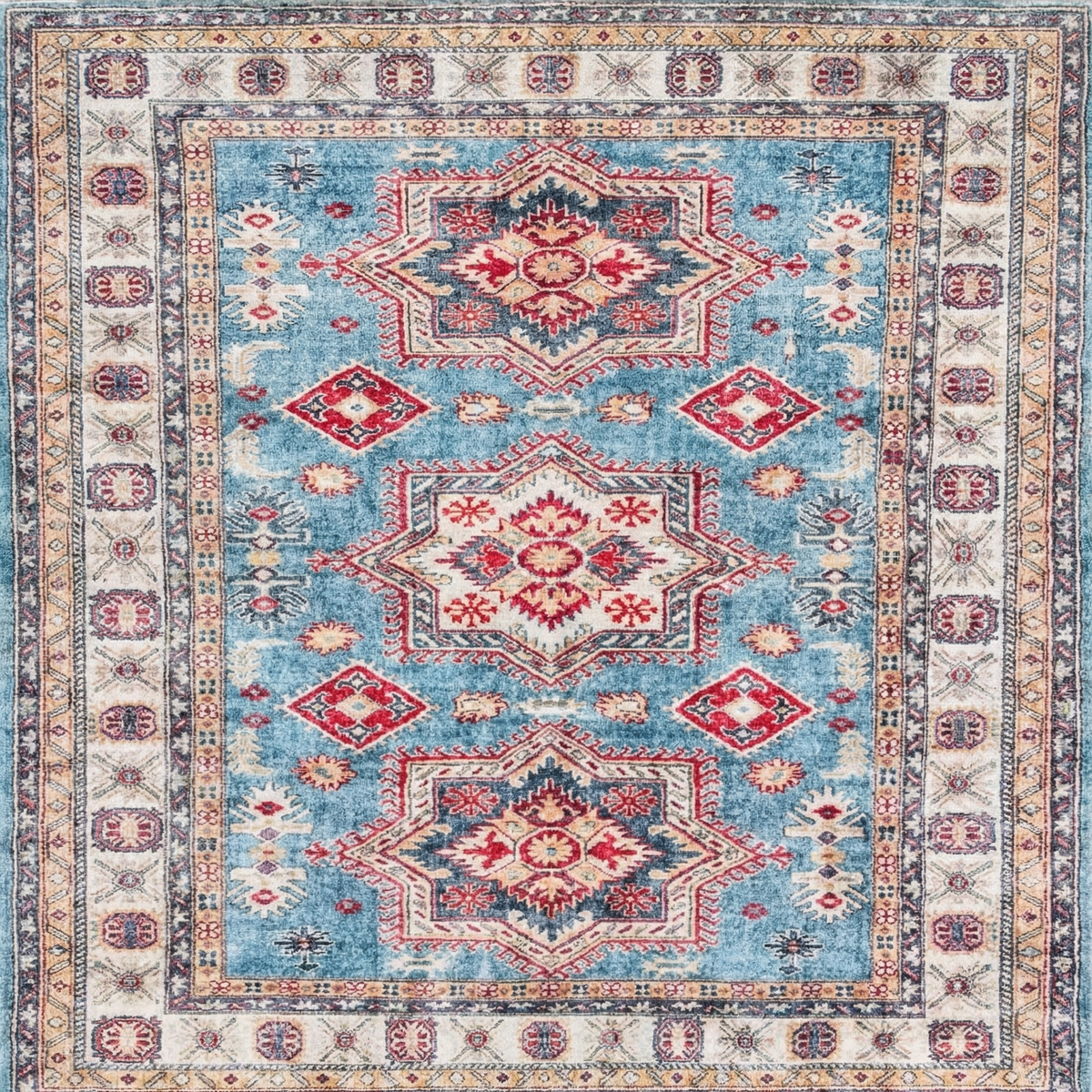 Covor stil persan cu trei medalioane, 125 x 186 cm