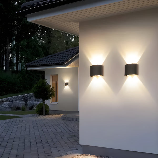 Aplica perete exterior LED 4W, finisaj negru, modern, alb cald