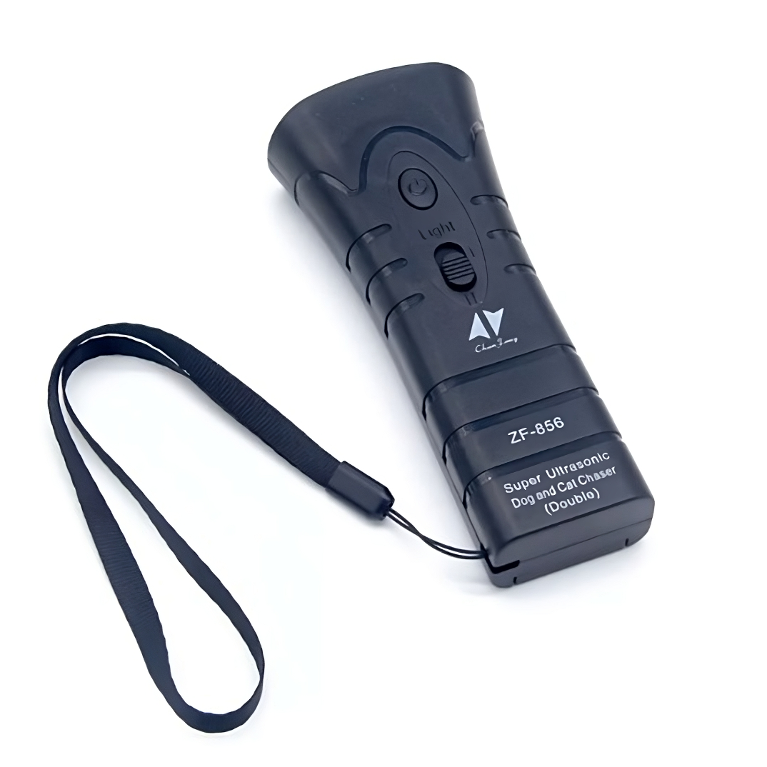 Dispozitiv Portabil cu Ultrasunete pentru Alungat Câinii Agresivi