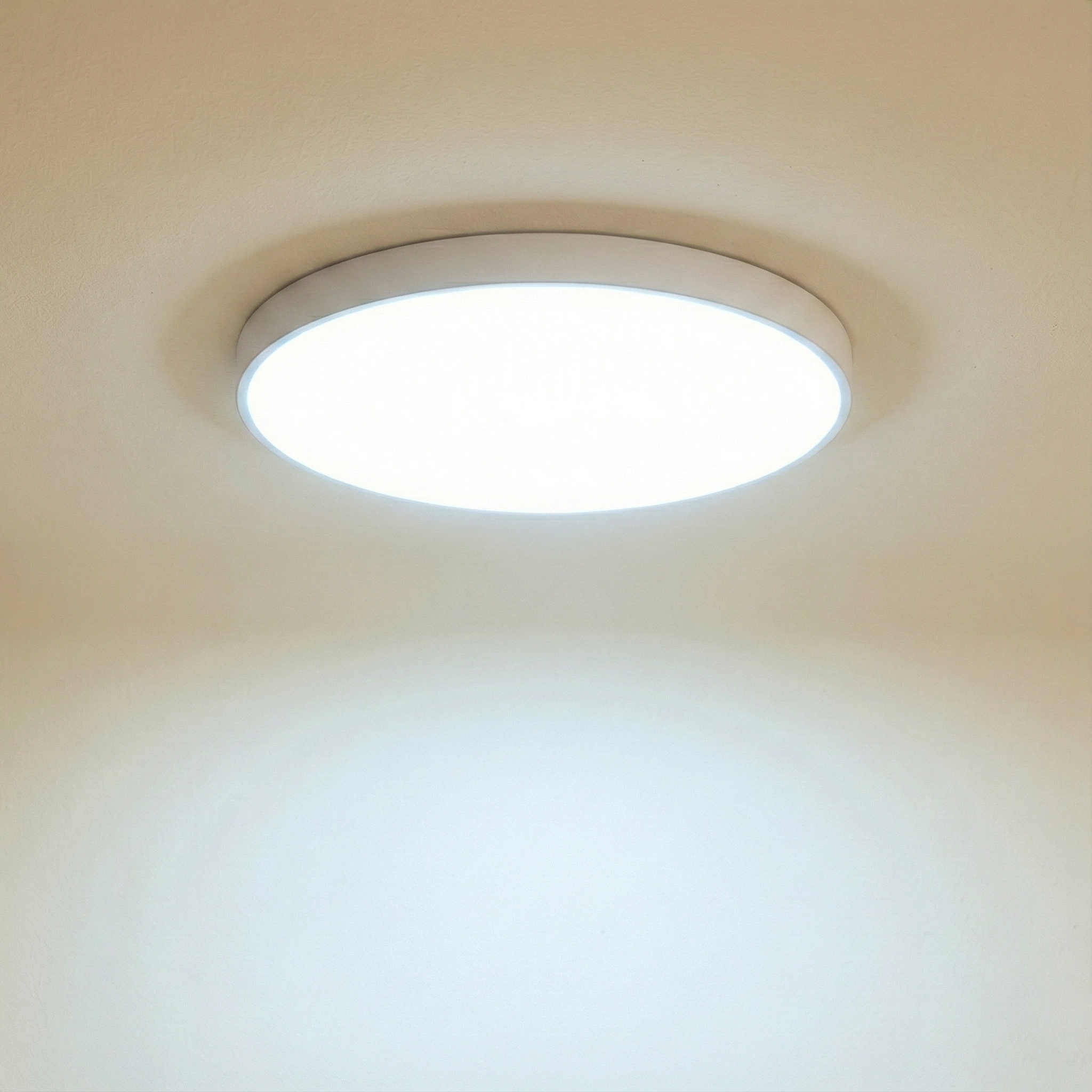 Plafoniera LED rotunda ultra-subtire 30W, alb rece, echivalent 300W, pentru tavan baie si hol