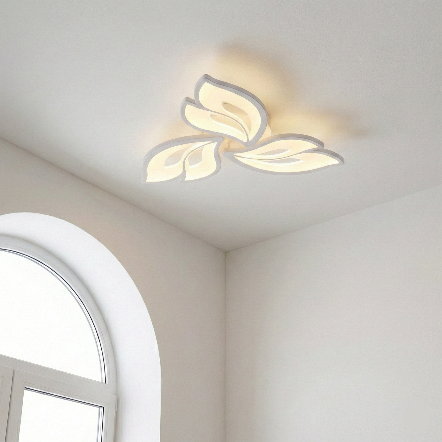 Lustra LED tavan moderna ANEMONE alba, cu telecomanda, echivalent 300 W, design floare 50 cm