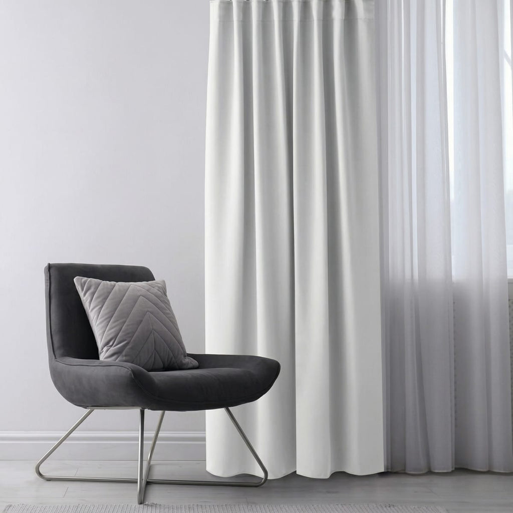 Draperie Blackout Alba cu Inele Argintii 140x244 cm – Opacitate 90% 2