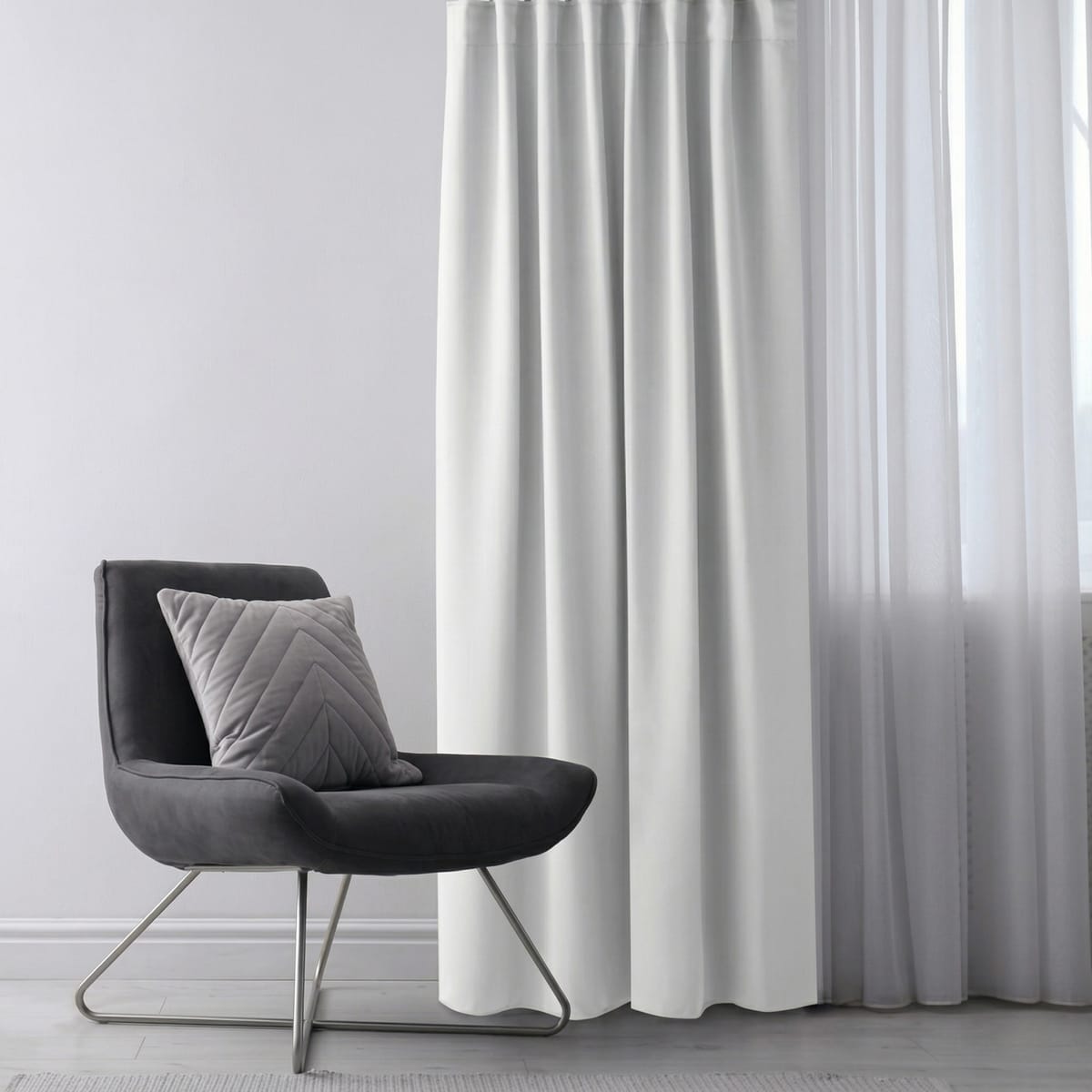 Draperie Blackout Alba cu Inele Argintii 140x244 cm – Opacitate 90% 2