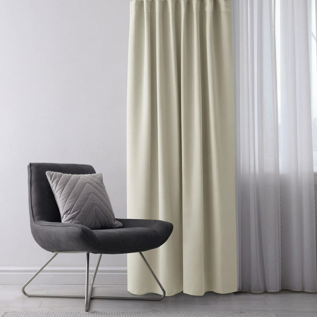 Draperie Blackout Crem cu Inele Argintii 140x262 cm – Opacitate 90% 3
