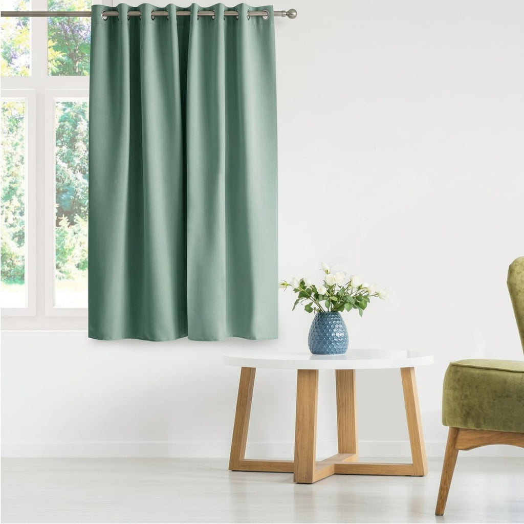 Draperie Blackout Verde Menta cu Inele Argintii 140x244 cm – Opacitate 90% 3