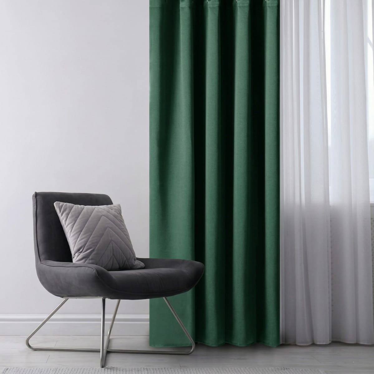 Draperie Blackout Verde Smarald cu Inele Argintii 140x244 cm – Opacitate 90% 3