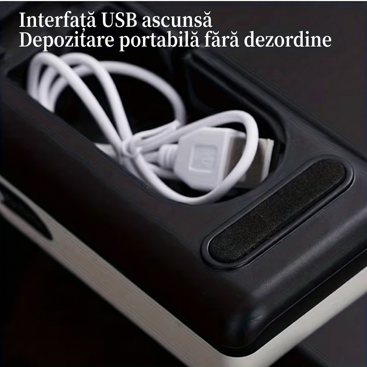 Cablul USB strâns în locașul din baza ascuțitorului electric
