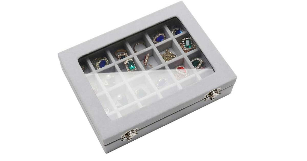 Cutie de bijuterii tip organizator display din material suede, pentru coliere, inele si cercei