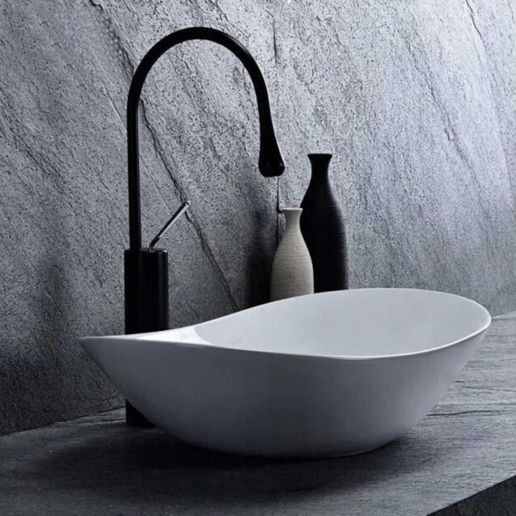 Lavoar compact pe blat, ceramică alb lucios, design modern și elegant 4
