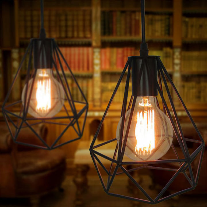 Pendul negru – iluminat vintage cu design retro