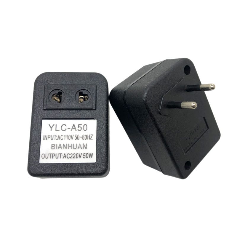Transformator 110V-220V compact 50Hz pentru aparate SUA/Japonia 1
